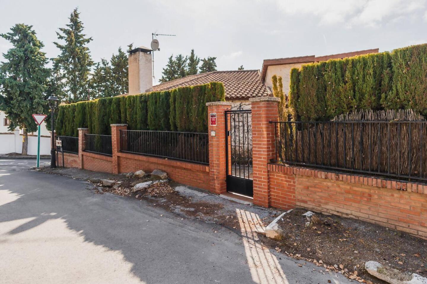 Madmes House Alfacar Exterior foto